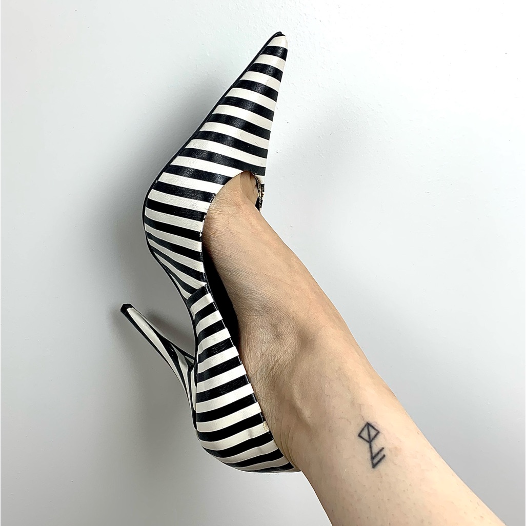 Women's New Jeffrey Campbell Black/White Striped Pointed Heels/Pumps, Size: 8